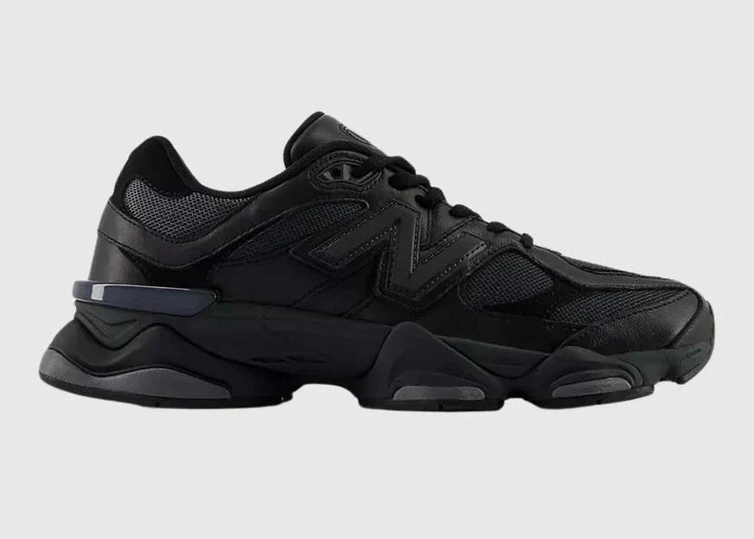 9060 Black