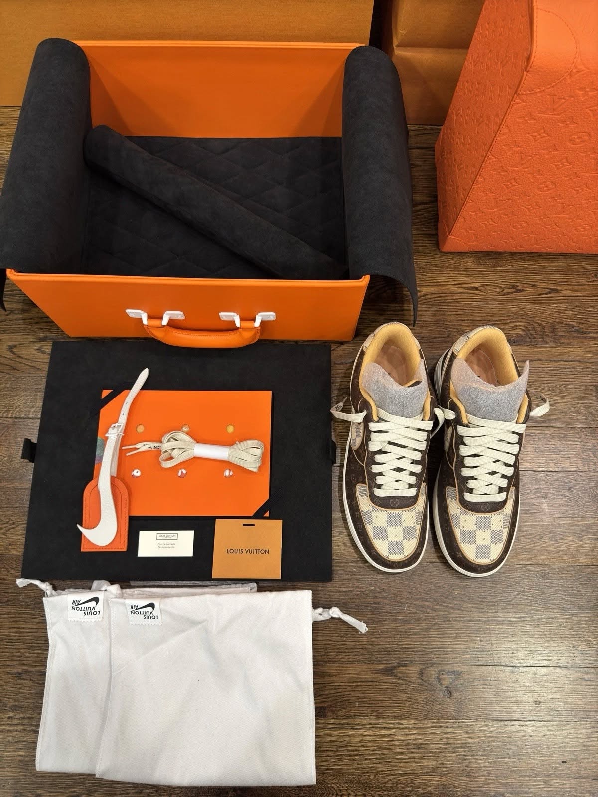 l_V x AF1 Low 'Monogram Brown Damier Azur