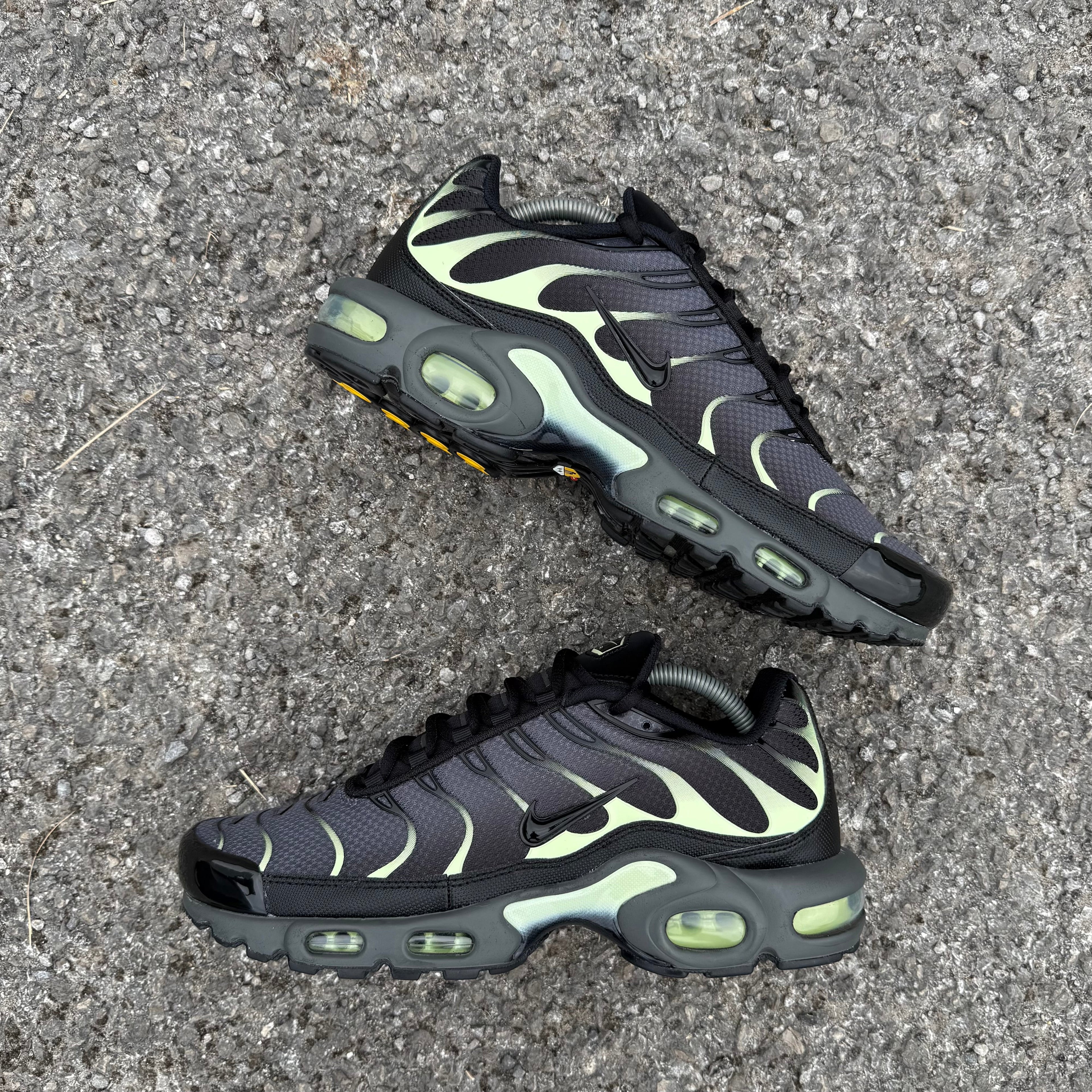 Air Max Plus TN - Black Anthracite / Liquid