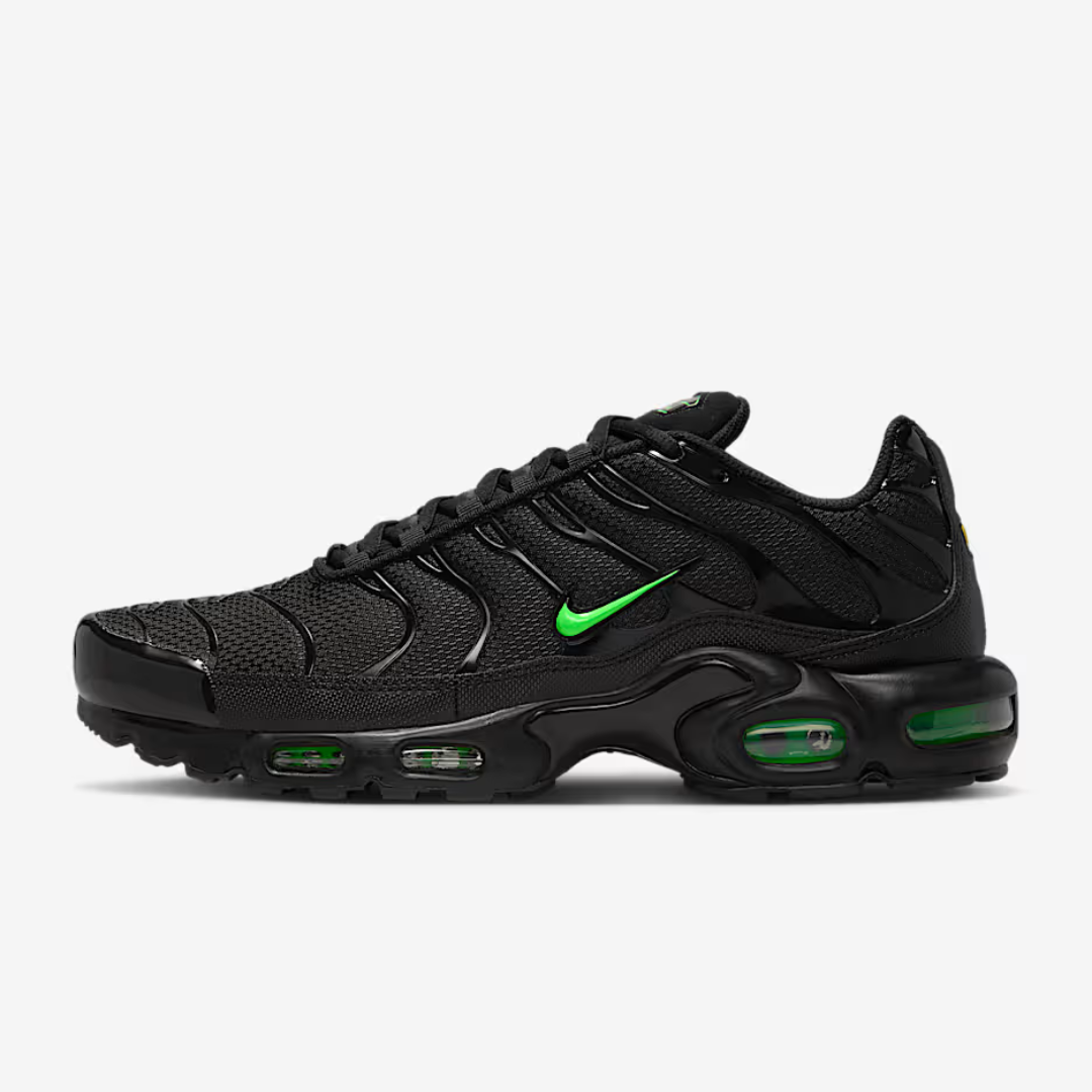 Air Max Plus Tn Black Green Strike
