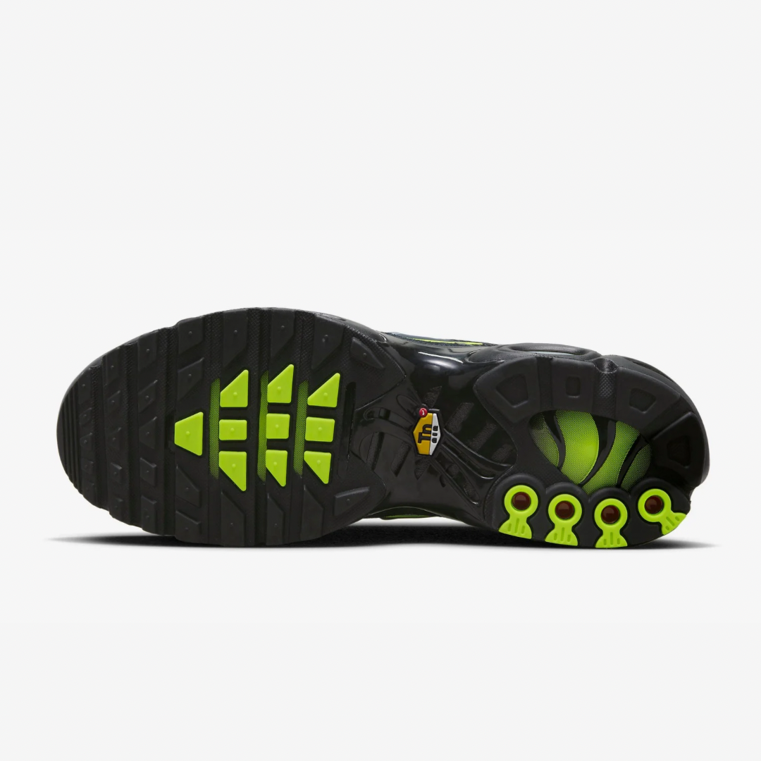 Air Max Plus Tn Black Volt