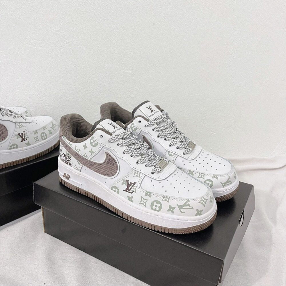 l_V x AF1 White Mocha Monogram (Custom)