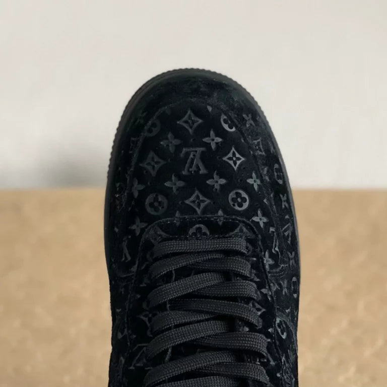 l_V x AF1 Low Triple Black